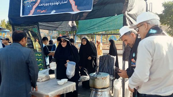 خدمت‌رسانی موکب سازمان دانش‌آموزی کهگیلویه و بویراحمد در پیاده‌روی جاماندگان اربعین