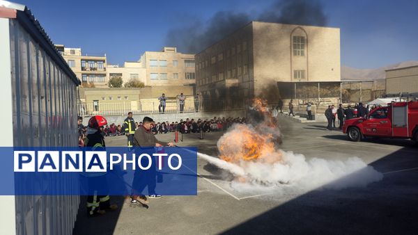 بیست‌وهفتمین مانور زلزله و ایمنی در مدارس شهرستان محلات 