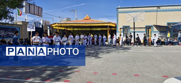 المپیاد ورزشی درون مدرسه‌ای دبستان شاهد امام رضا(ع)