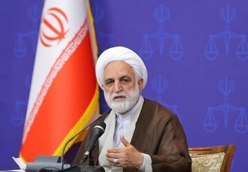 لزوم نگاه جامع و غیربخشی مسئولان به نظام سازمانی و نظام اداره کشور برای حل مشکلات