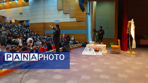 همایش بزرگ «شکوه هجرت» با حضور پرشور دانشجویان و فعالان فرهنگی در دانشگاه یاسوج