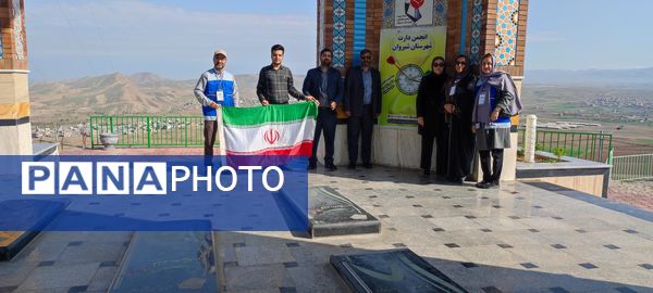 غبارروبی مزار شهدای گمنام در جبل النور شیرکوه شیروان