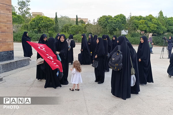 اعزام دانش‌آموزان و دانشجویان بجنوردی به مشهد برای حضور در آیین تشییع پیکر رهبر شهید
