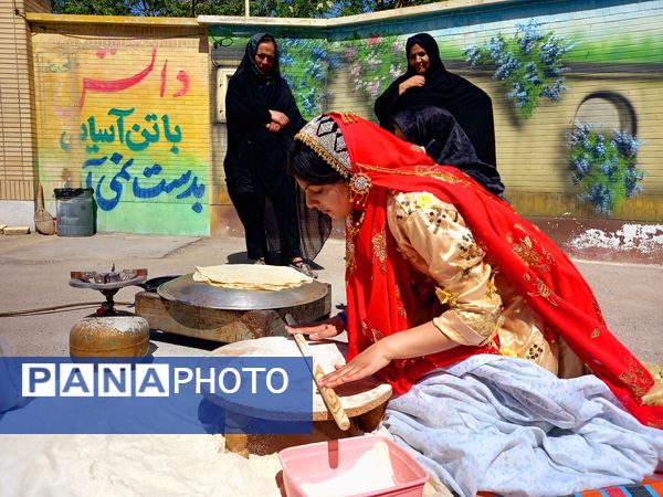 نواخته شدن زنگ سلامت در دبیرستان بهار آزادی 