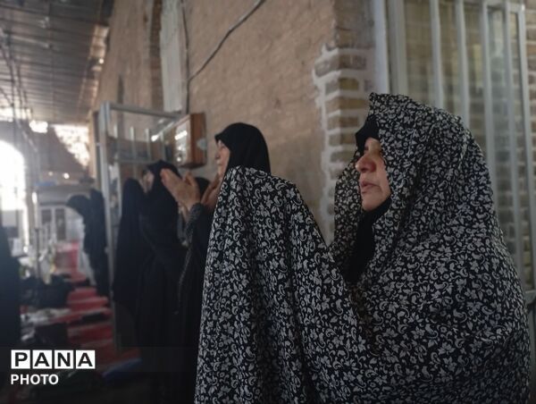 قاب پانا میزبان نماز جمعه مسجد جامع نیشابور