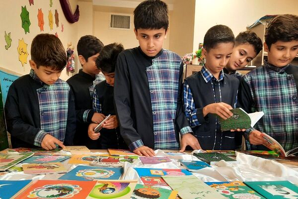 هفته کتاب و کتابخوانی در مدارس ناحیه دو شهرری 