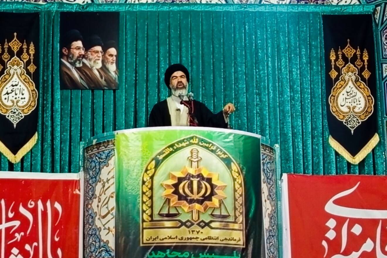 توحید و نماز، زیربنای تعالی فرد و جامعه است