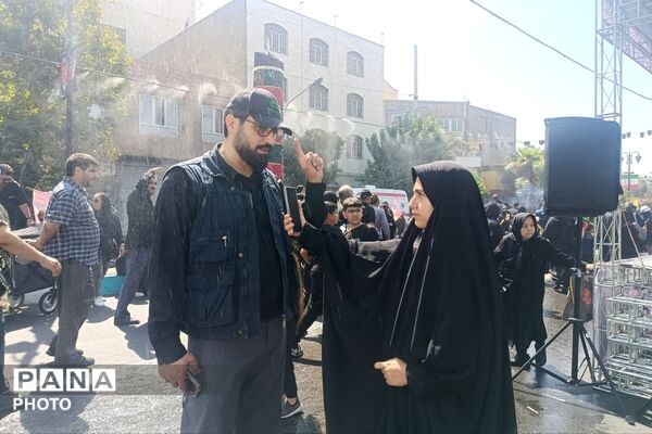  نقش‌آفرینی اعضای سازمان دانش‌آموزی در همایش بزرگ جاماندگان اربعین