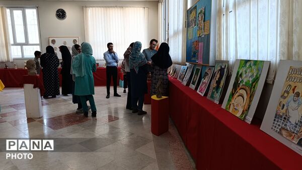 رونمایی از آثار هنری اعضا و مربیان در مرکز شماره ۷ کانون پرورش فکری مشهد