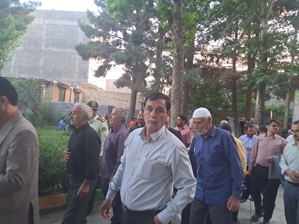 مراسم دعای عرفه درجوار شهدای گمنام پارک وحدت شهرستان آشخانه