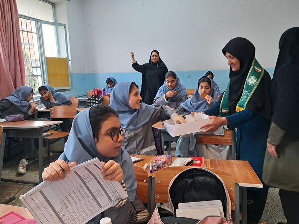 جشن میلاد حضرت زینب(س) در دبستان شهید احمدپور قائمشهر