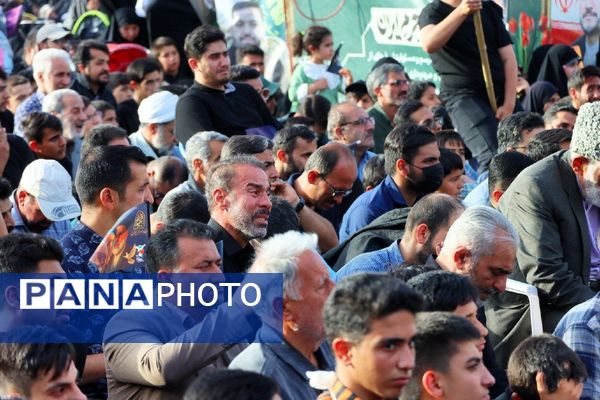نخستین سالگرد خادم‌الرضا (علیه‌السلام) شهید آیت‌الله سید ابراهیم رئیسی در عرصه میدان شهدا مشهد 