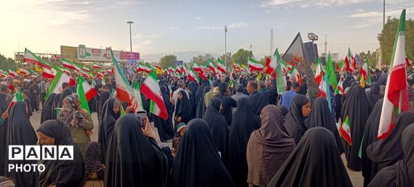 خروش حماسی مردم انقلابی بندرعباس در تجدید میثاق با رهبر جدید انقلاب اسلامی