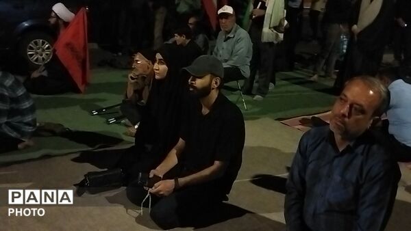 صد و شصت و دو شب، با یک روایت؛ شب‌هایی که از دلِ شهر می‌گذرند و به دل می‌نشینند
