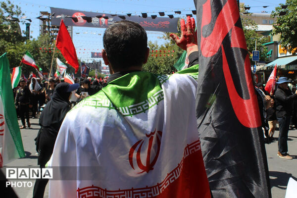 مشهد در سوگ؛ بدرقه باشکوه رهبر شهید انقلاب در جوار بارگاه رضوی/۲