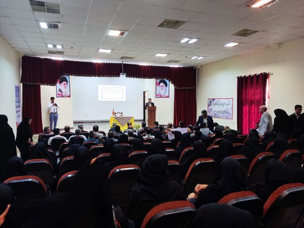 معاون وزیر آموزش و پرورش با مدیران مدارس شهرستان آبدانان دیدار کرد
