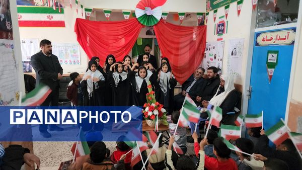 عطر انقلاب در دبستان امام جعفر صادق(ع) روستای تونه شهرستان باخرز