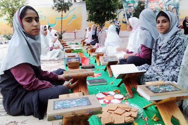 از برگزاری مراسم افطاری روزه اولی‌ها تا محفل انس با قرآن