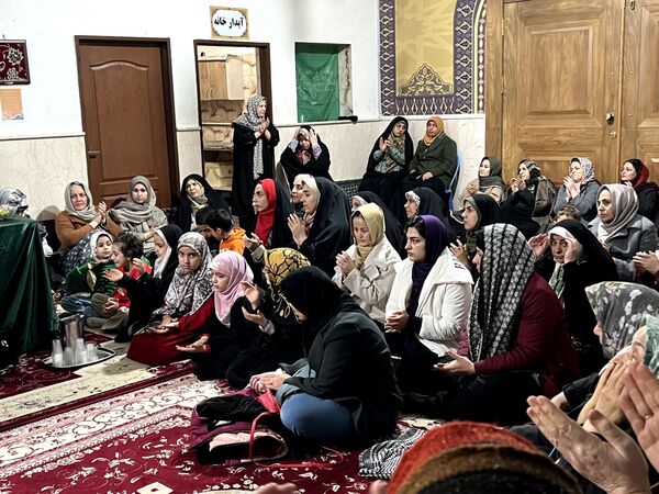 برگزاری مراسم ولادت امام حسین(ع) در مسجد حضرت ابوالفضل شهرک ینگی امام ساوجبلاغ