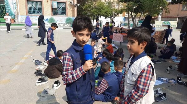 بمناسبت روز جهانی کودک برپایی جشنواره صبحانه سالم در دبستان پسرانه سرافراز ناحیه۷ مشهد
