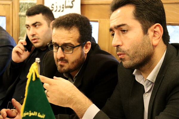 میز خدمت در بخش بندپی شرقی به‌مناسبت دهه فجر