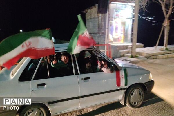 حماسه حضور مردن در خیابان های بار 