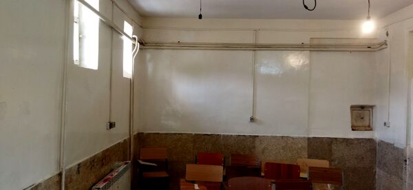 بازسازی و شاداب سازی مدارس توسط دانش آموزان در شهرستان خانمیرزا