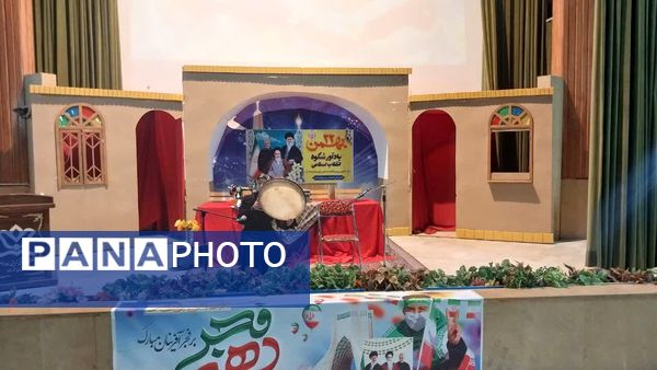 مراسم جشن نیمه شعبان توسط هنرجویان هنرستان فاطمه الزهرا (س)