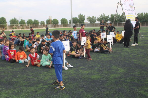 جشنواره بازی‌های بومی محلی در روستای دویره