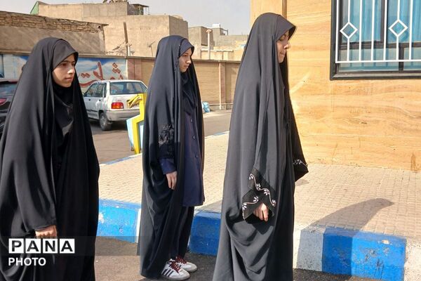 هفته تربیت‌بدنی در دبیرستان شهید عیسی وند 