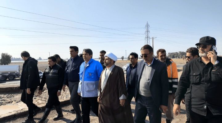 بازدید استاندار کرمان از مناطق سیل جازموریان