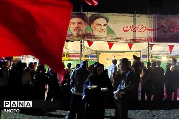 دانشگاه آزاد شهرستان قدس میزبان استقبال از حاضران در مراسم وداع و تشییع امام شهید امت