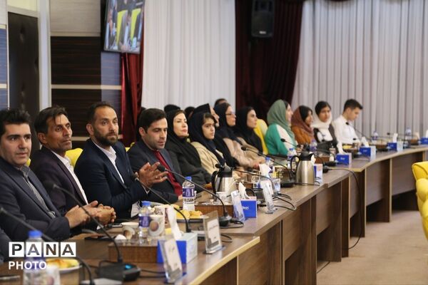 تجلیل از دانش‌آموزان ورزشکار و قهرمان آذربایجان شرقی