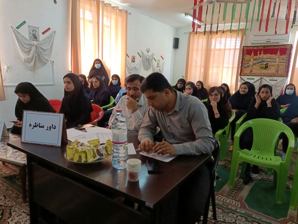 استقبال دانش‌آموزان پارسیان از مناظره‌های دانش‌آموزی