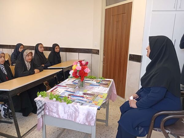 جشن جوانه ها در دبیرستان مادر مهربان خلیل آباد