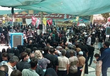 خدمت بی‌وقفه خادمان موکب سیدالشهدا(ع) در بیستون
