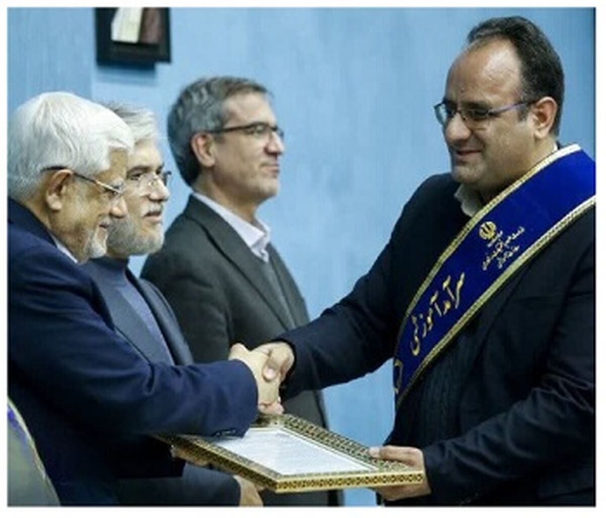 استاد دانشگاه تهران در میان سرآمدان آموزشی کشور