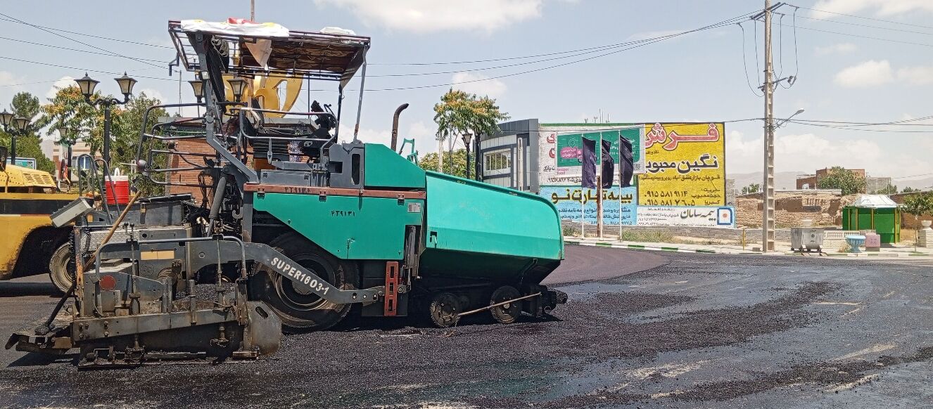 بازسازی آسفالت میدان اصلی شهر تیتکانلو 
