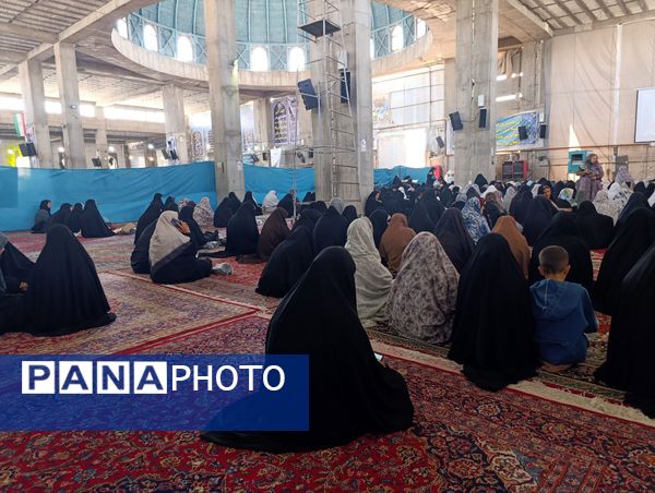 نماز عبادی سیاسی جمعه همزمان باهفته وحدت درنیشابور