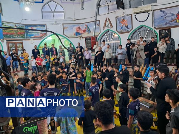 محفل انس با قرآن کریم در زورخانه باب‌الحوائج قائمشهر