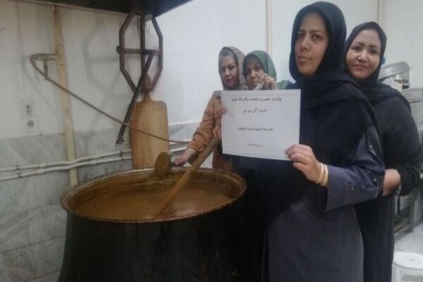 مراسم ولادت حضرت فاطمه زهرا (س) و روز مادر در دبیرستان شهید مجید دهنوی