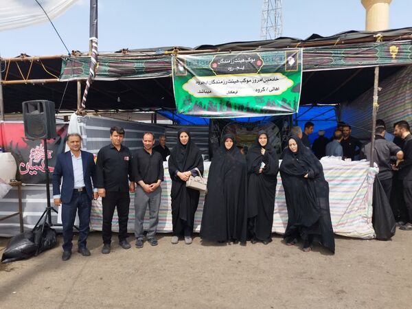 خدمت‌رسانی فرهنگیان و دانش‌آموزان پیشتاز زنجانی در موکب هیات رزمندگان ایجرود