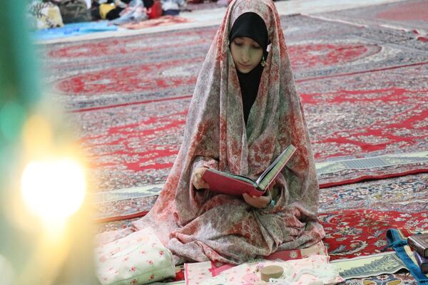 گزارشی از فرودگاه دل‌ها؛ زائران سکوت در باند پرواز به سوی خدا