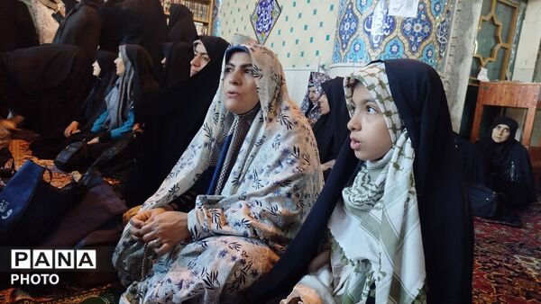 نورآباد میزبان نماز باشکوه عید قربان با حضور مردم