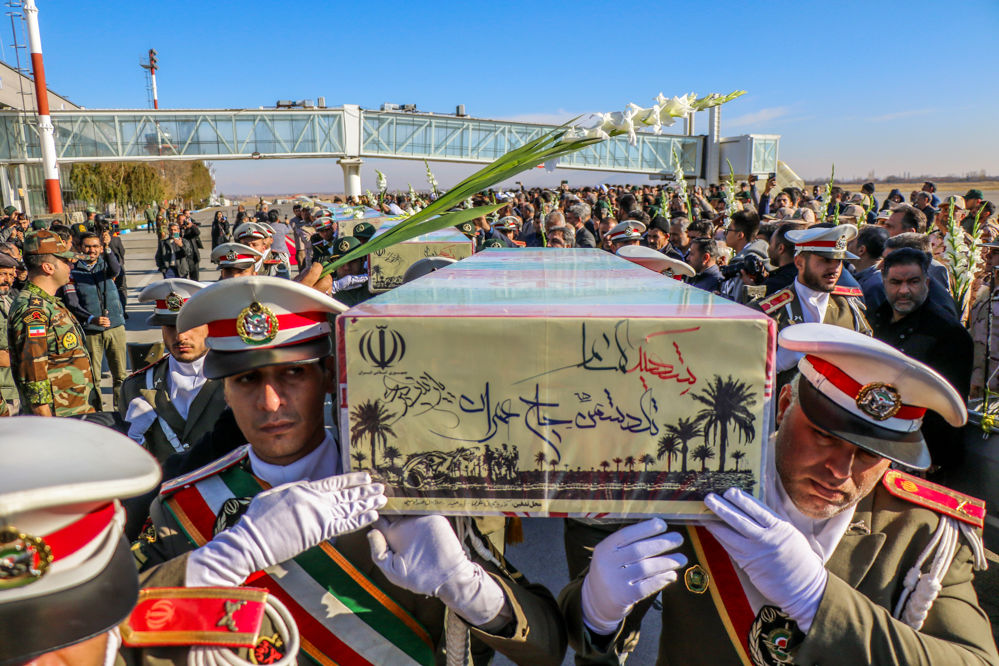  استقبال مردم ارومیه از شهدای گمنام دفاع مقدس