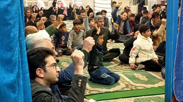وقتی دانش‌آموزان میزبان جشن دهه فجر می‌شوند