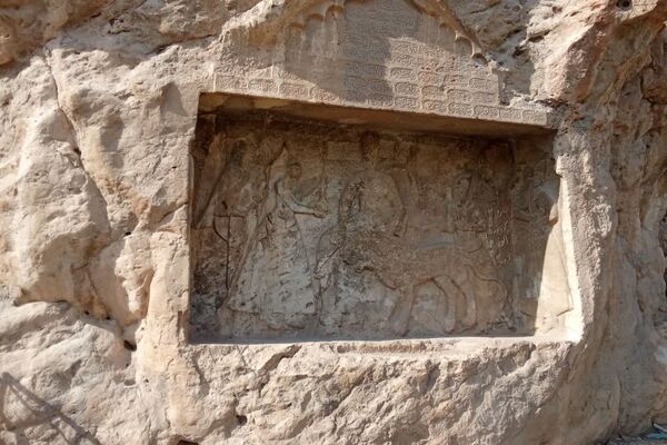نقش برجسته تیمور از آثار باستانی در شهر کازرون 