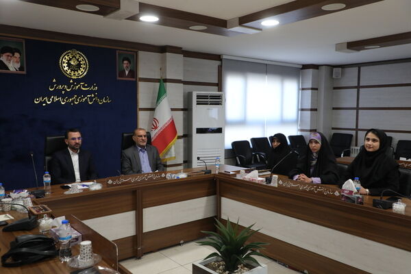 برگزاری نشست صمیمی هیأت‌رئیسه مجلس دانش‌آموزی با قائم مقام معاون وزیر در سازمان دانش‌آموزی کشور