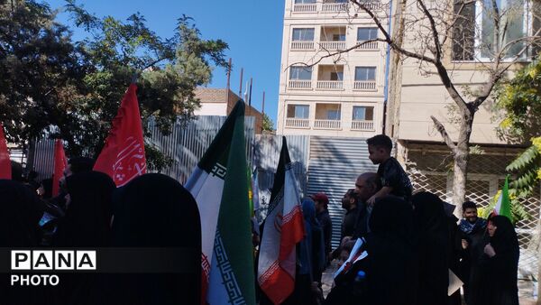 تشییع پیکر مطهر رهبر شهید و خانواده ایشان در مشهد