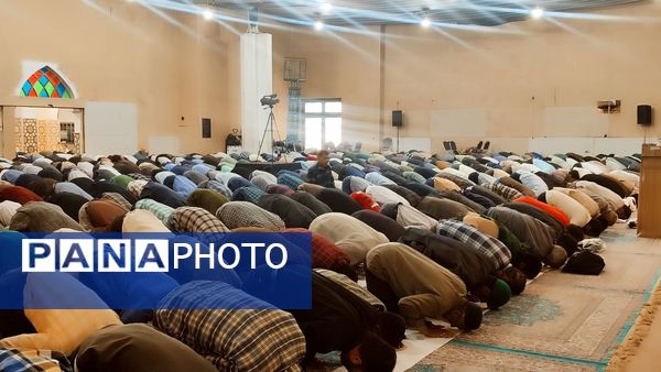 نماز جمعه در حرم مطهر امامزاده جعفر بن موسی الکاظم (ع) پیشوا 